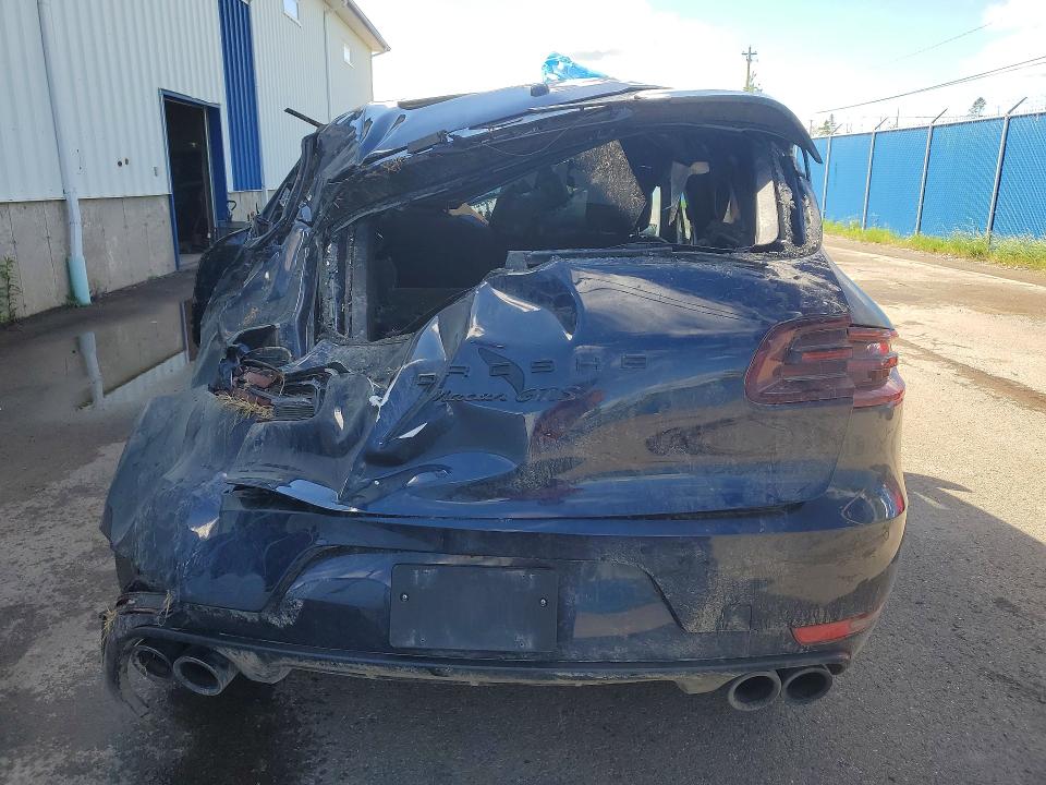 56091676 :رقم المزاد ، WP1AG2A53JLB62869 vin ، 2018 Porsche Macan مزاد بيع