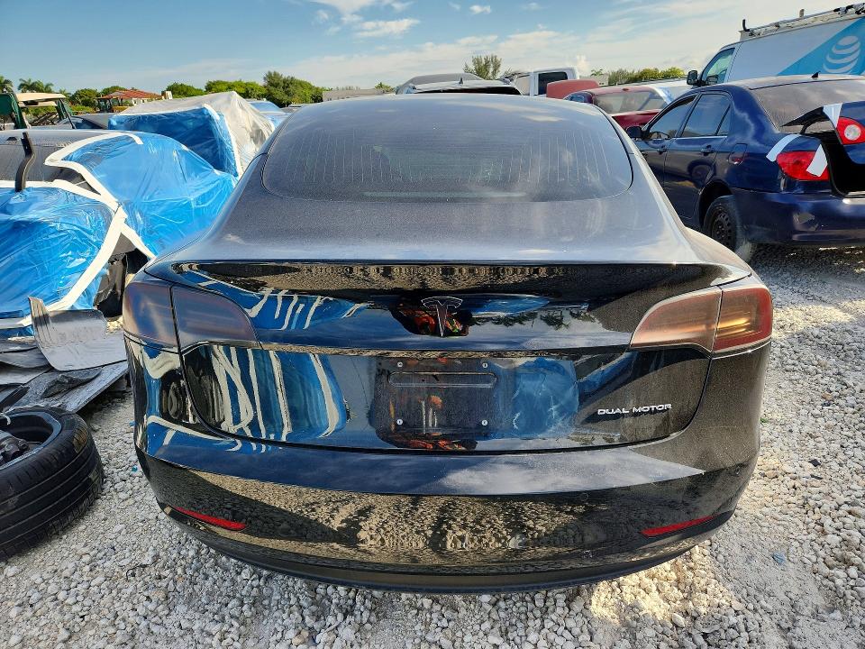 56734446 :رقم المزاد ، 5YJ3E1EB6JF184636 vin ، 2018 Tesla Model 3 مزاد بيع