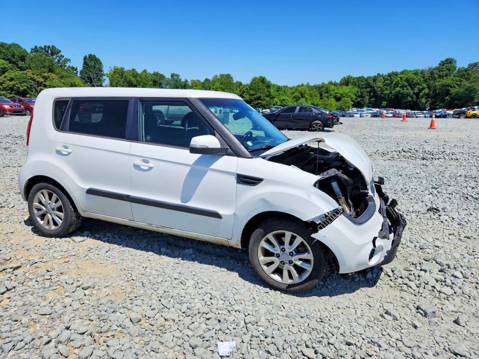 2013 Kia Soul მანქანა იყიდება აუქციონზე, vin: KNDJT2A60D7500943, აუქციონის ნომერი: 56170276