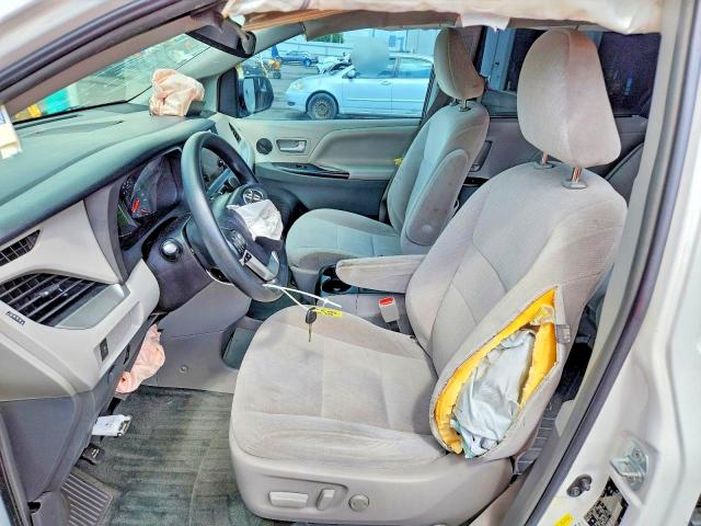 55679336 :رقم المزاد ، 5TDKK3DC7GS726955 vin ، 2016 Toyota Sienna مزاد بيع