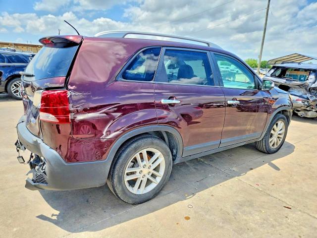 56796016 :رقم المزاد ، 5XYKU4A28BG024810 vin ، 2011 Kia Sorento مزاد بيع