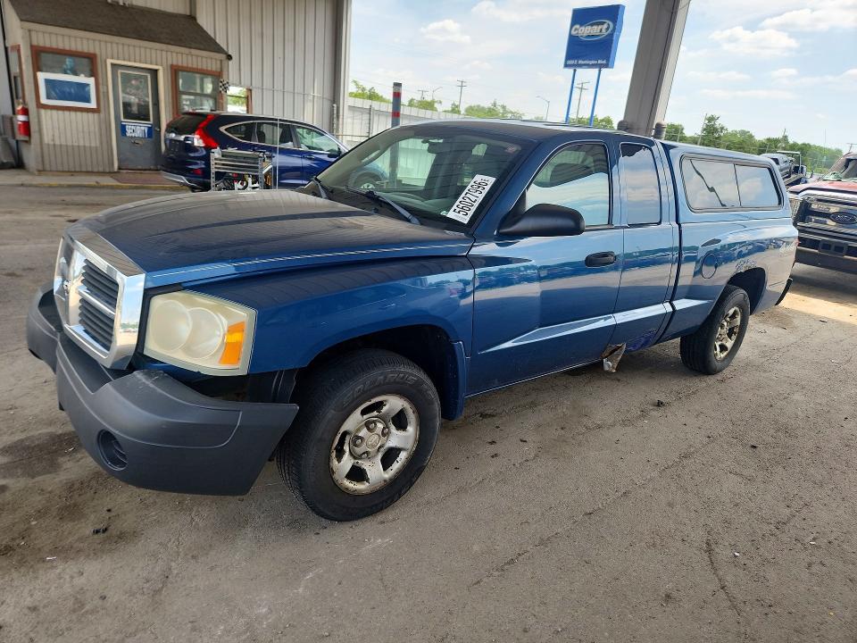 56027996 :رقم المزاد ، 1D7HW22N85S260430 vin ، 2005 Dodge Dakota مزاد بيع