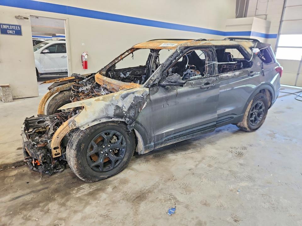 56153196 :رقم المزاد ، 1FMSK8JH7MGC18113 vin ، 2021 Ford Explorer مزاد بيع