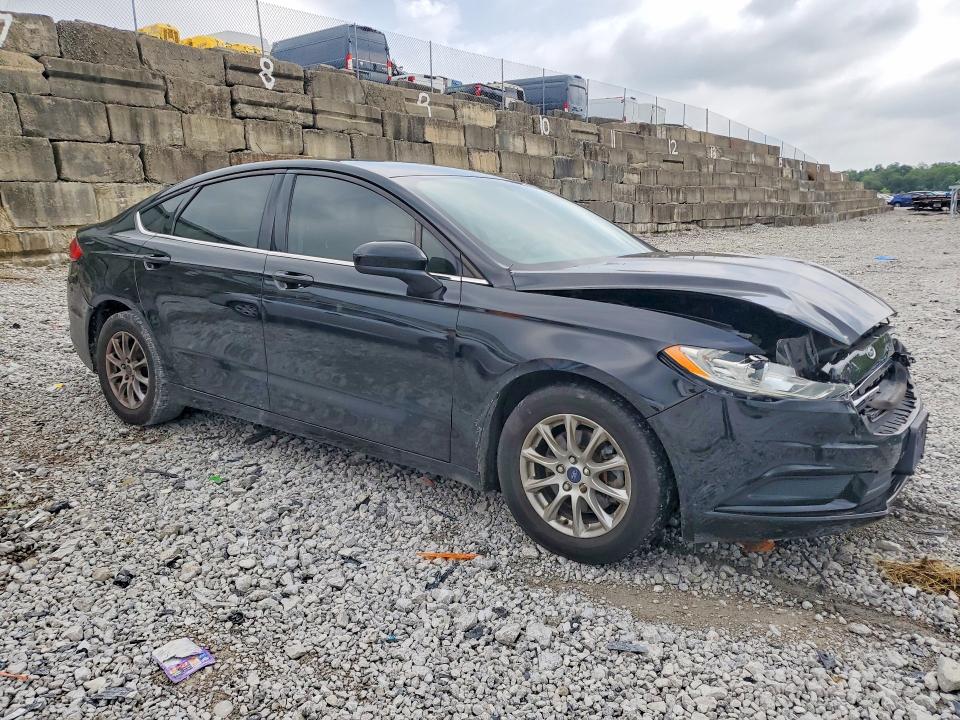 56999026 :رقم المزاد ، 3FA6P0G71HR139189 vin ، 2017 Ford Fusion مزاد بيع