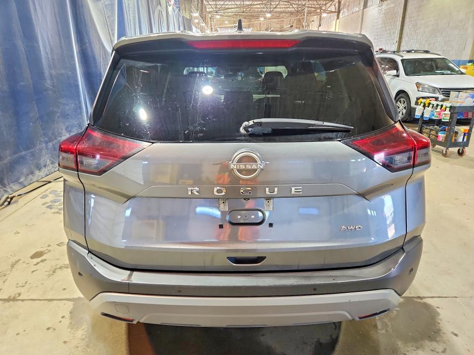 55435766 :رقم المزاد ، 5N1BT3AB1PC858597 vin ، 2023 Nissan Rogue مزاد بيع