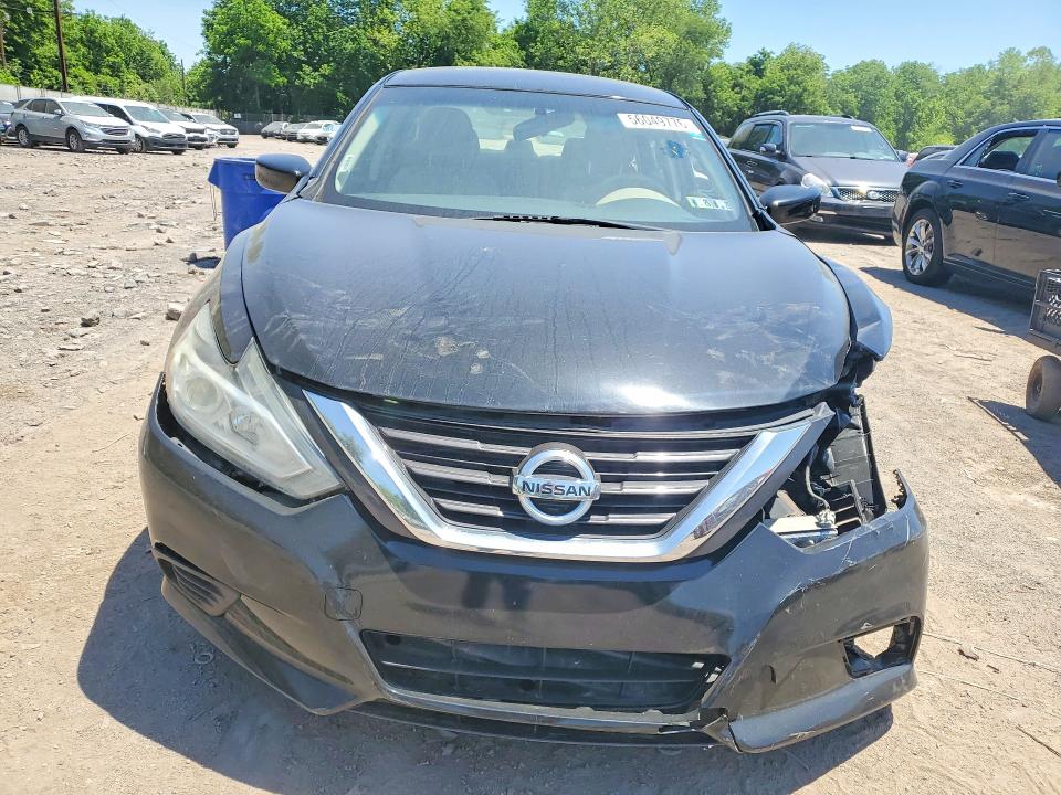 2017 Nissan Altima მანქანა იყიდება აუქციონზე, vin: 1N4AL3AP8HC138698, აუქციონის ნომერი: 56049776