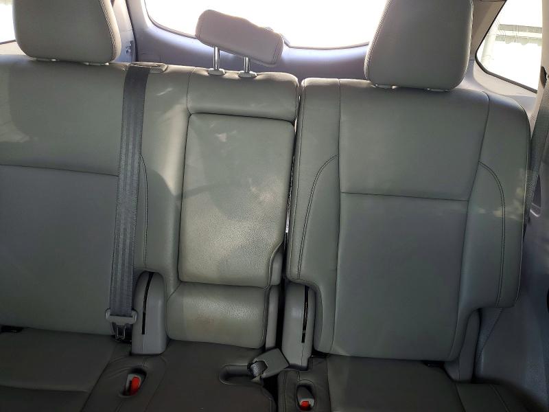 Auction sale of the 2018 Toyota Highlander, vin: 5TDJZRFH1JS878658, lot number: 56572436