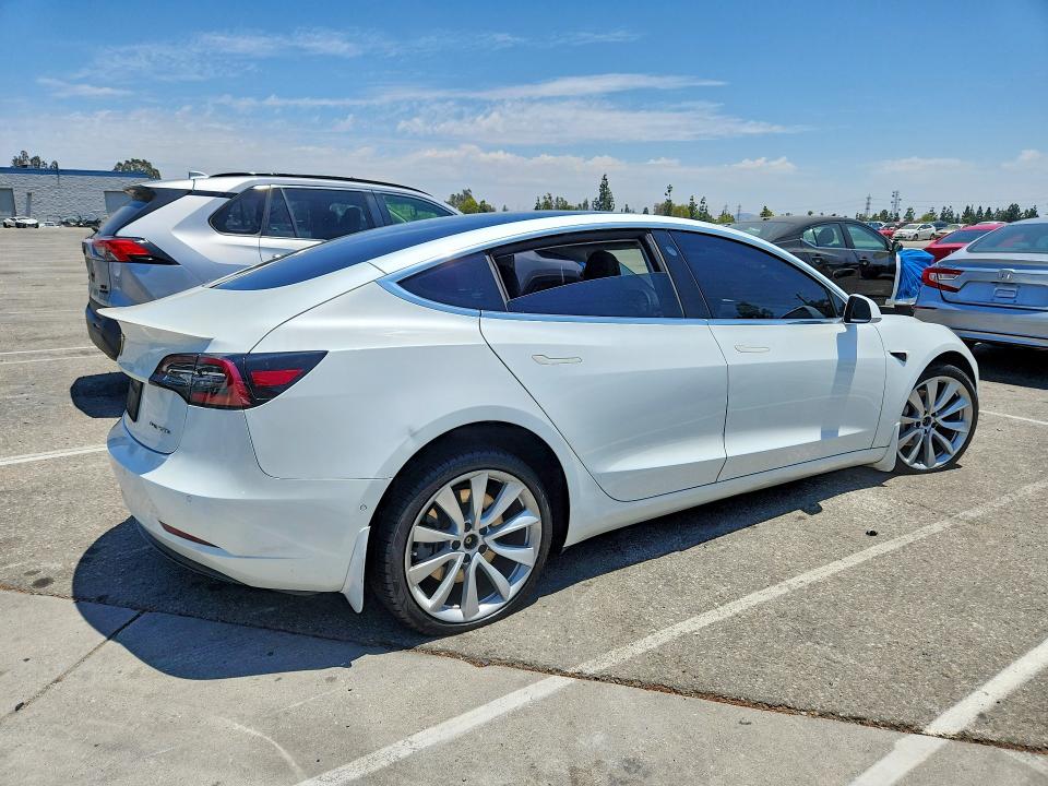 58314706 :رقم المزاد ، 5YJ3E1EB5LF651189 vin ، 2020 Tesla Model 3 مزاد بيع