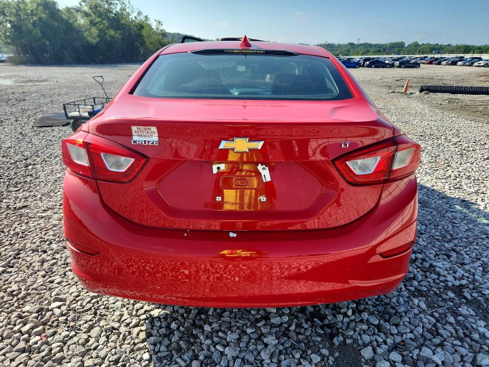 58709996 :رقم المزاد ، 1G1BE5SM5J7194601 vin ، 2018 Chevrolet Cruze مزاد بيع