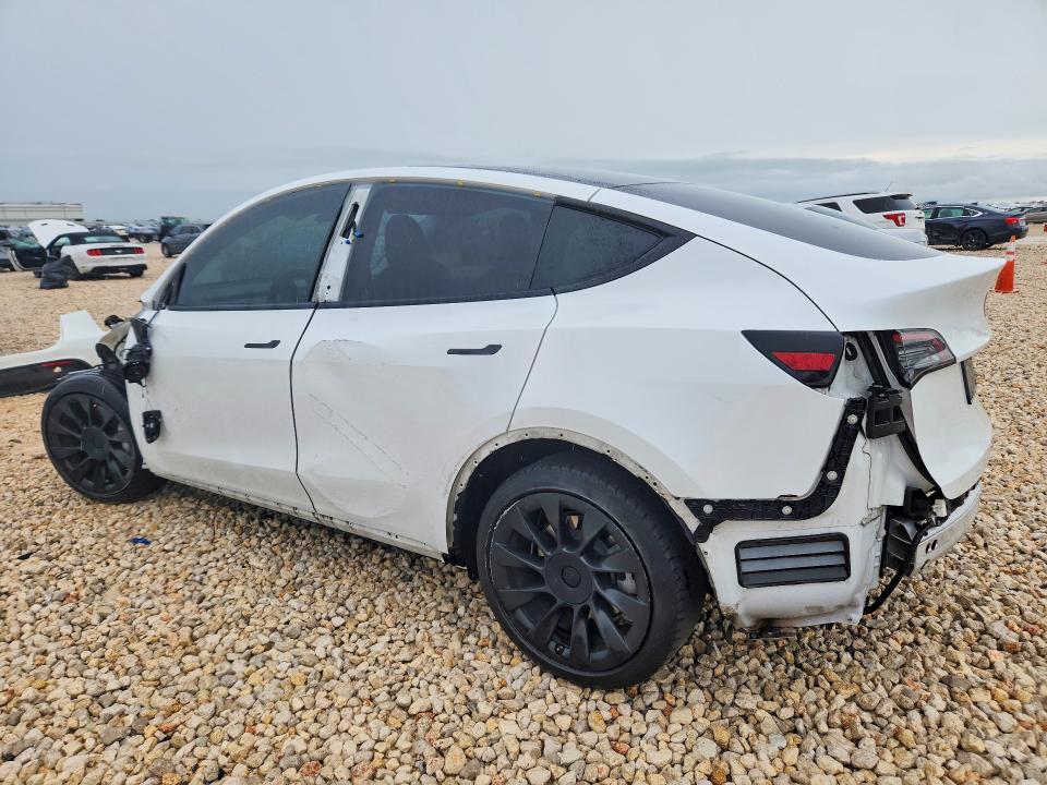 57134436 :رقم المزاد ، 5YJYGDEEXMF173851 vin ، 2021 Tesla Model Y مزاد بيع