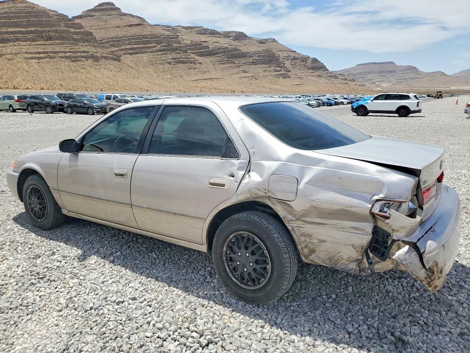 55210336 :رقم المزاد ، 4T1BG22KXXU418370 vin ، 1999 Toyota Camry مزاد بيع