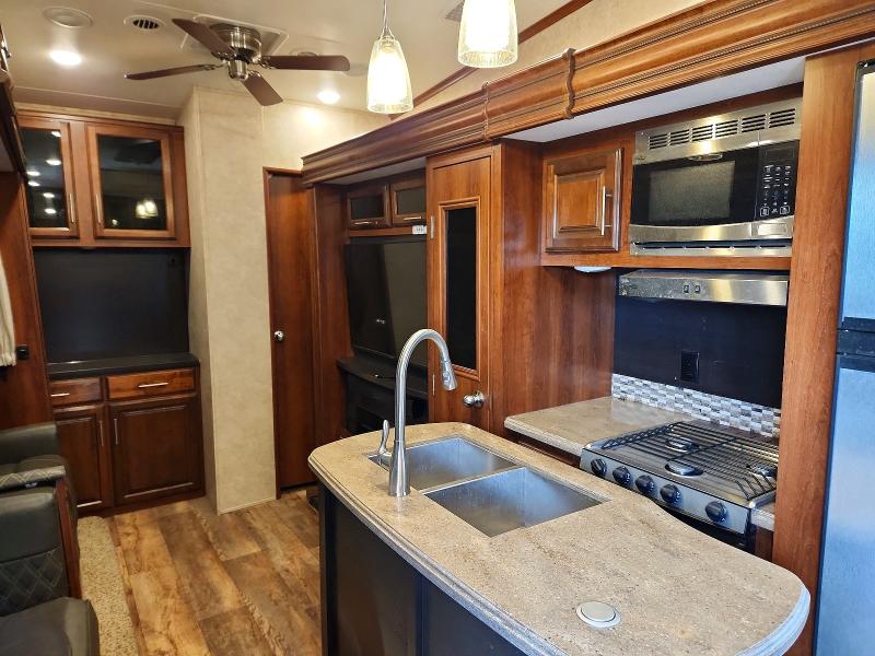 Продажа на аукционе авто 2018 Jayco Jay Recreational Vehicle (rv), vin: 1UJCJ0BU4J1WC0075, номер лота: 57017096