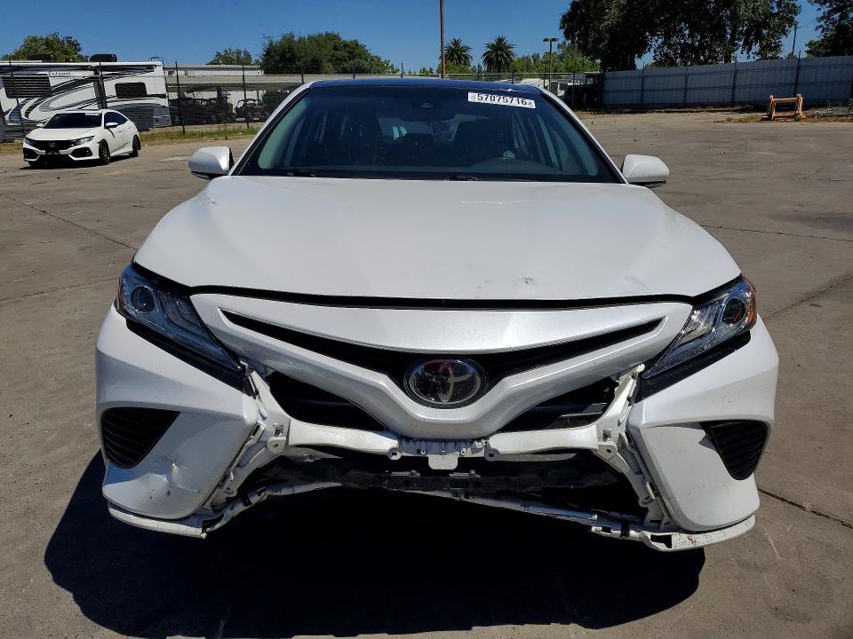 57075716 :رقم المزاد ، 4T1K61AK9LU950377 vin ، 2020 Toyota Camry مزاد بيع