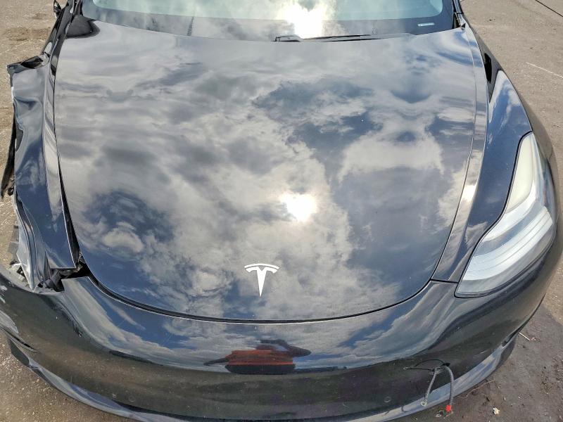 Продажа на аукционе авто 2018 Tesla Model 3, vin: 5YJ3E1EA3JF175884, номер лота: 58715496
