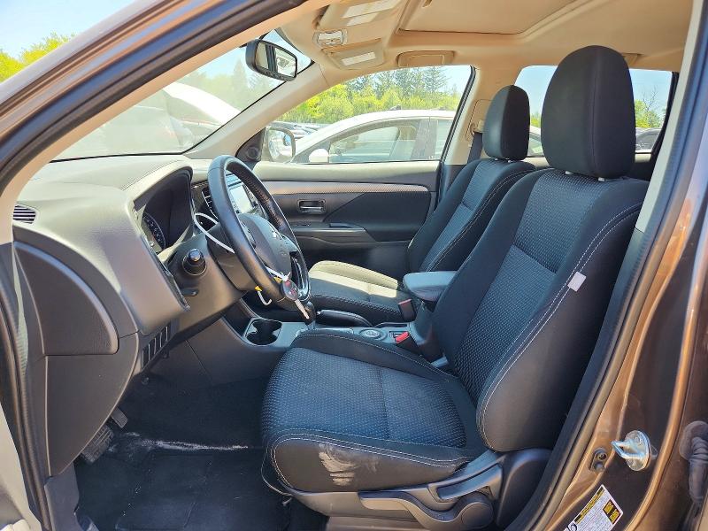 55565016 :رقم المزاد ، JA4AZ2A32GZ603725 vin ، 2016 Mitsubishi Outlander مزاد بيع