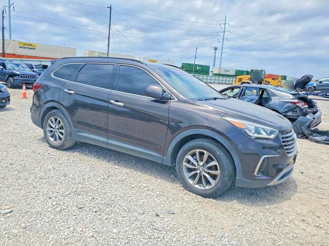 Auction sale of the 2017 Hyundai Santa Fe, vin: KM8SMDHFXHU189060, lot number: 58690956
