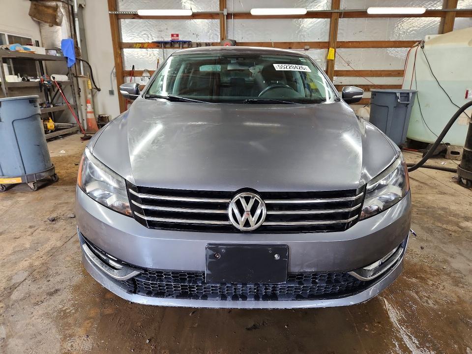 55220426 :رقم المزاد ، 1VWCS7A34EC090765 vin ، 2014 Volkswagen Passat مزاد بيع