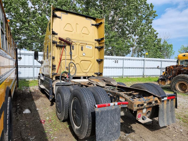 Продаж на аукціоні авто 2018 Freightliner Cascadia, vin: 3AKJGHDV5JDJS2438, номер лоту: 53875646