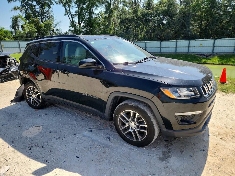58121506 :رقم المزاد ، 3C4NJCBBXKT730748 vin ، 2019 Jeep Compass مزاد بيع