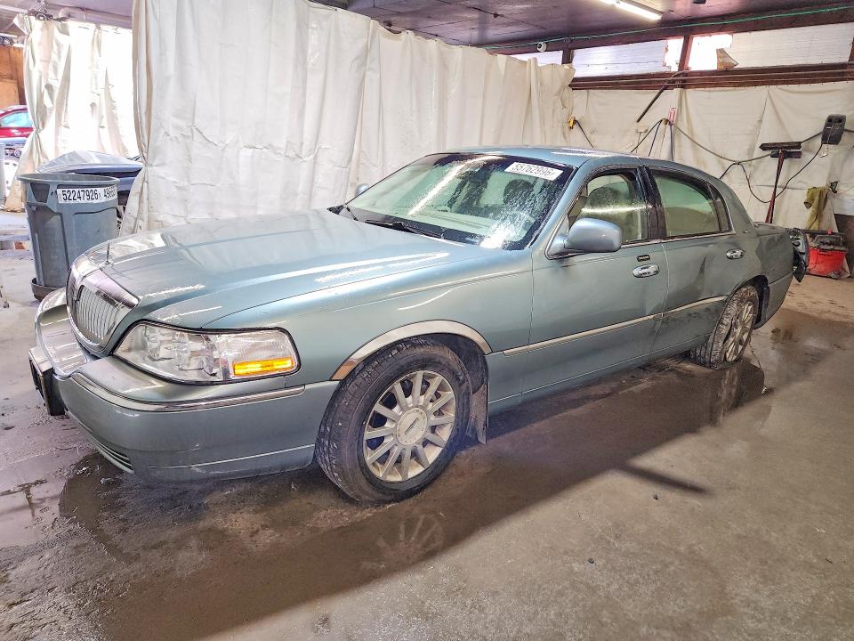 Продажа на аукционе авто 2006 Lincoln Town Car, vin: 1LNHM81V46Y624325, номер лота: 55762996