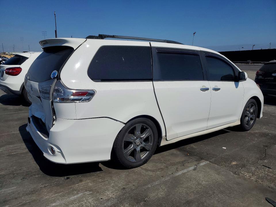 Продаж на аукціоні авто 2017 Toyota Sienna, vin: 5TDXZ3DC2HS786712, номер лоту: 55514986