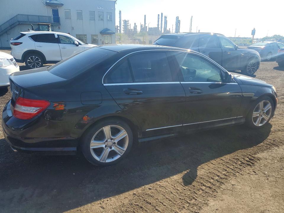 58628876 :رقم المزاد ، WDDGF81X89F327057 vin ، 2009 Mercedes-benz C مزاد بيع