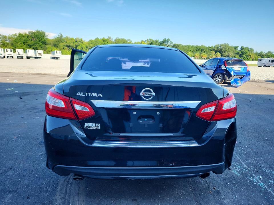 Продажа на аукционе авто 2017 Nissan Altima, vin: 1N4AL3AP7HN318839, номер лота: 58788226