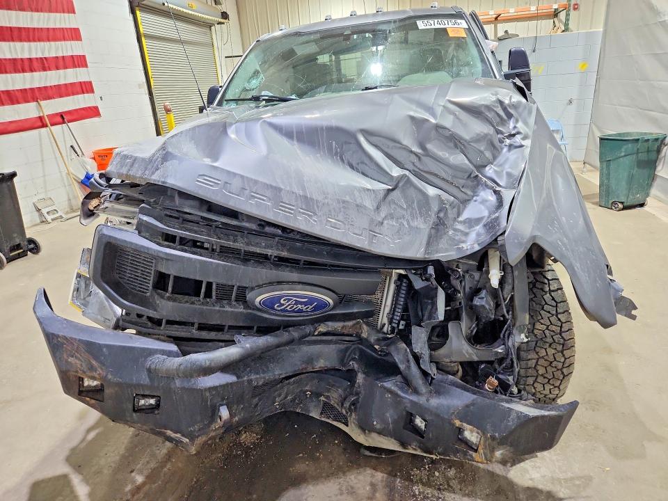55740756 :رقم المزاد ، 1FT7X2BN4NED20463 vin ، 2022 Ford F250 مزاد بيع