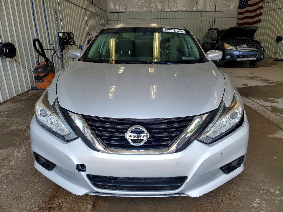 Продаж на аукціоні авто 2018 Nissan Altima, vin: 1N4AL3AP2JC194271, номер лоту: 58862426