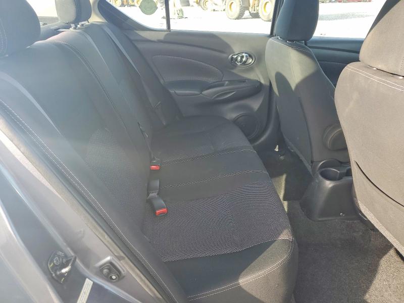 2018 Nissan Versa მანქანა იყიდება აუქციონზე, vin: 3N1CN7APXJL854911, აუქციონის ნომერი: 55712026