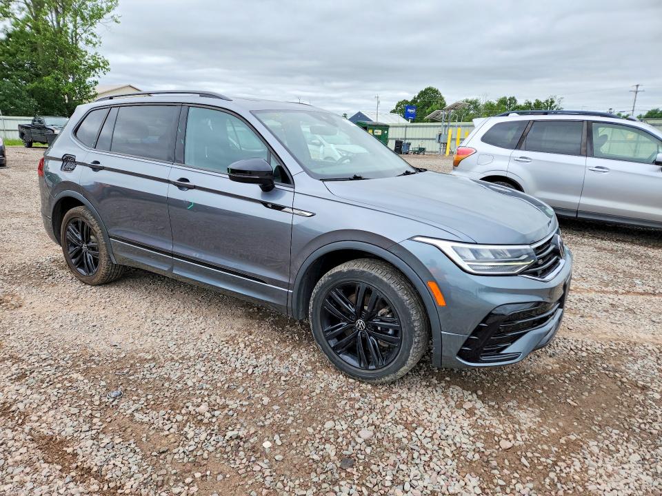 57404206 :رقم المزاد ، 3VV8B7AX8NM126095 vin ، 2022 Volkswagen Tiguan مزاد بيع