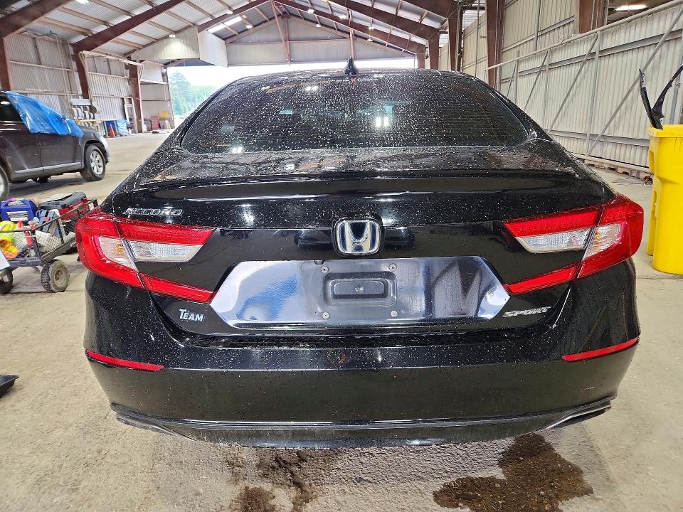 57057526 :رقم المزاد ، 1HGCV1F32KA057949 vin ، 2019 Honda Accord مزاد بيع