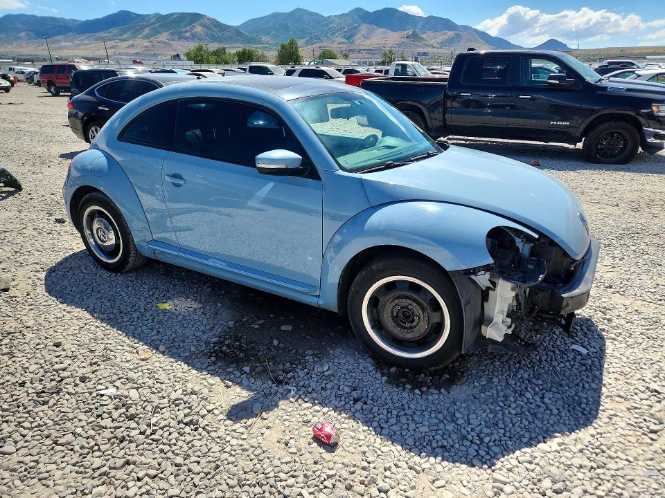2013 Volkswagen Beetle მანქანა იყიდება აუქციონზე, vin: 3VWJP7AT4DM623137, აუქციონის ნომერი: 56344966