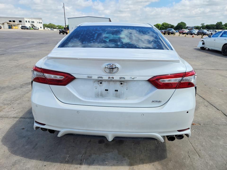 Продажа на аукционе авто 2018 Toyota Camry, vin: 4T1B61HK3JU038105, номер лота: 57177576