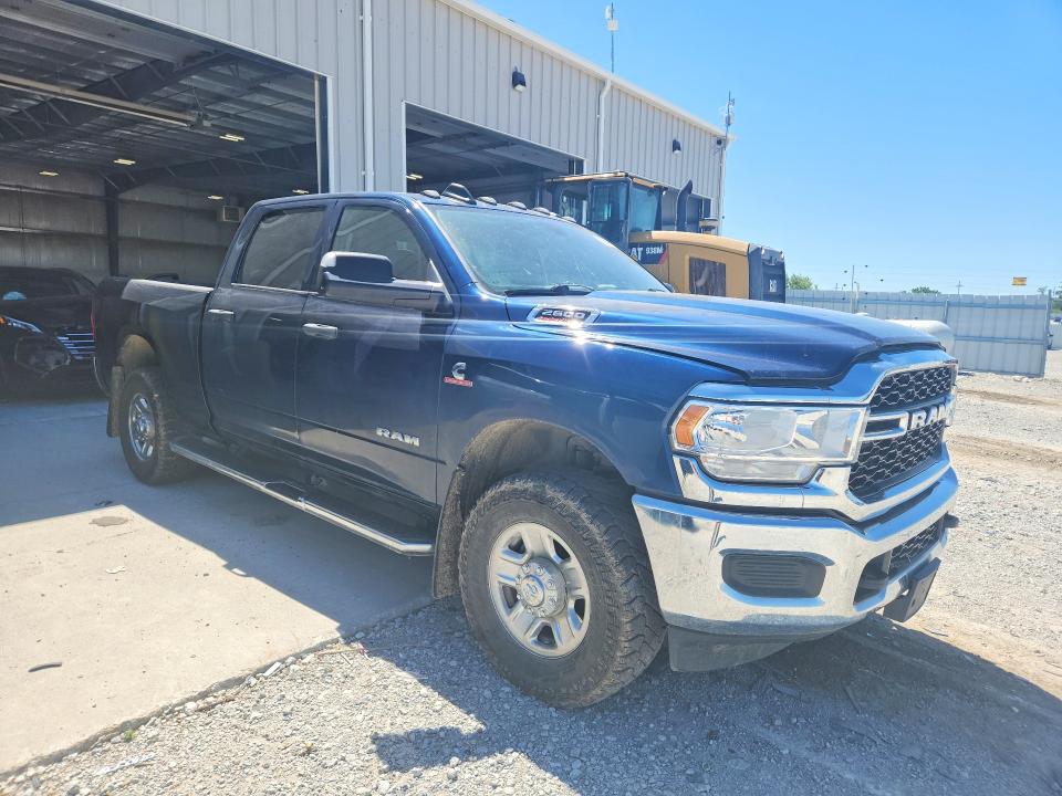 57306076 :رقم المزاد ، 3C6UR5CL1NG316768 vin ، 2022 Ram 2500 مزاد بيع