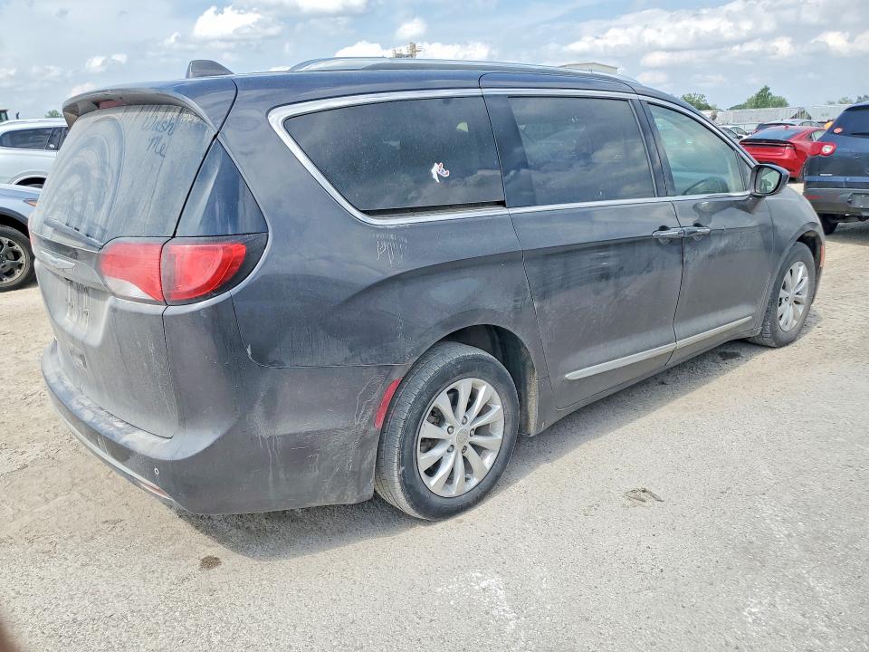 Auction sale of the 2018 Chrysler Pacifica, vin: 2C4RC1BG8JR219018, lot number: 55859426