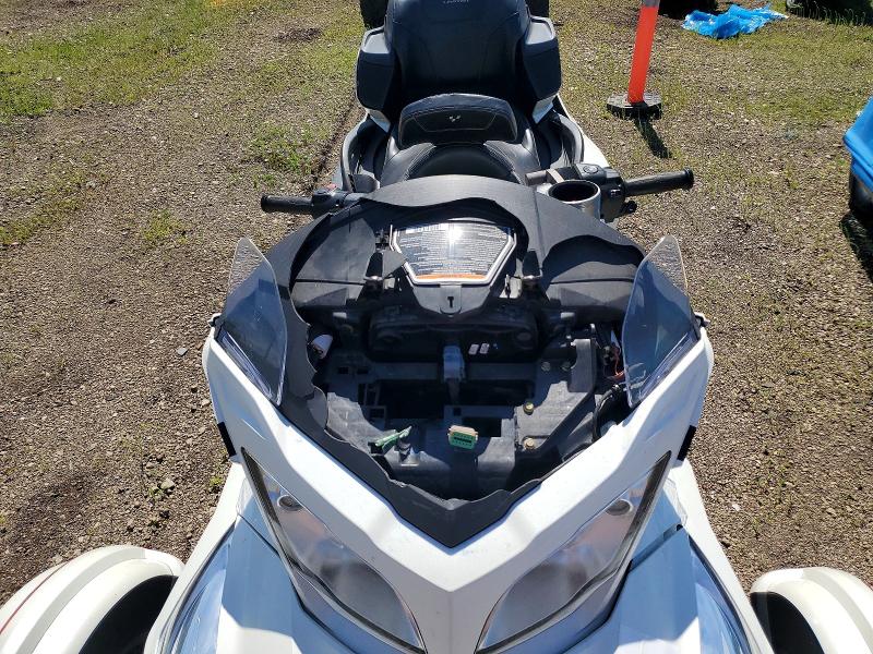 58441026 :رقم المزاد ، 2BXNBDD18EV002674 vin ، 2014 Can-am Spyder Roadster مزاد بيع