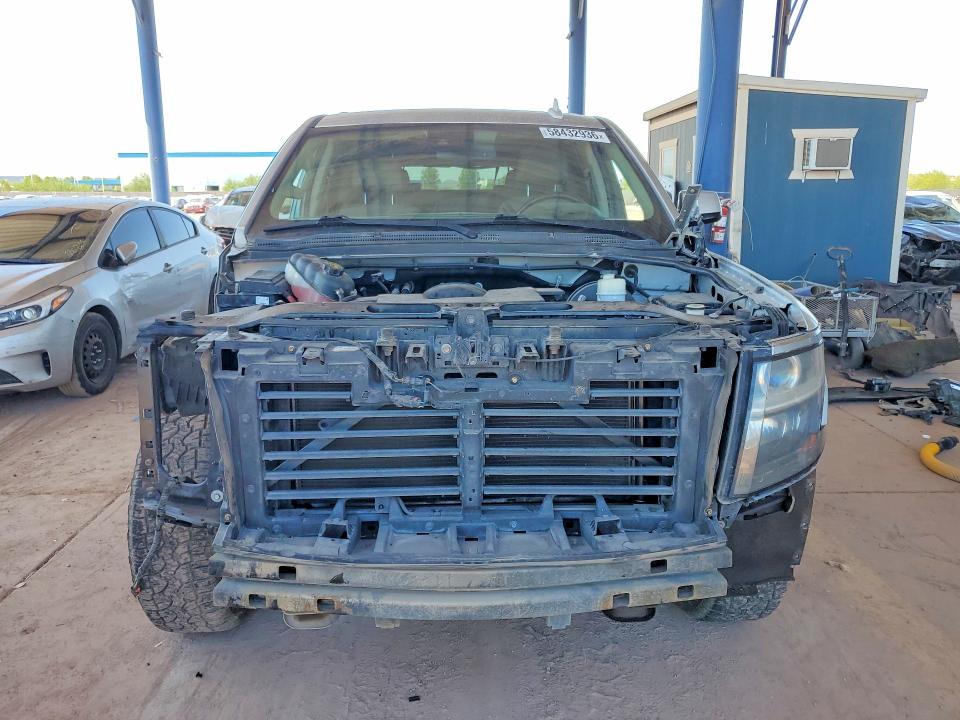 2019 Chevrolet Suburban მანქანა იყიდება აუქციონზე, vin: 1GNSKHKC4KR195809, აუქციონის ნომერი: 58432936