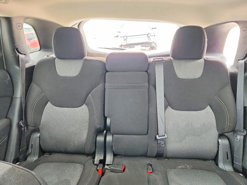 55703776 :رقم المزاد ، 1C4PJLCB3JD574404 vin ، 2018 Jeep Cherokee مزاد بيع