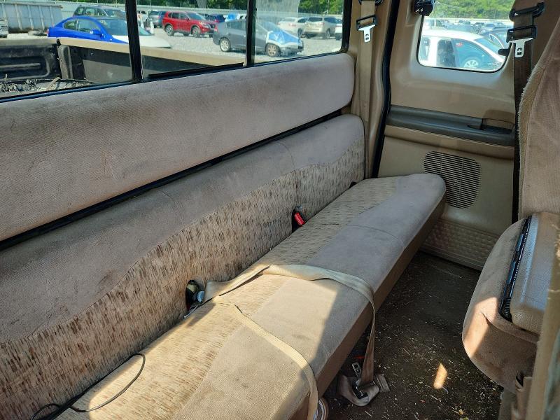59052016 :رقم المزاد ، 1FTNX20S4XEA52887 vin ، 1999 Ford F250 مزاد بيع