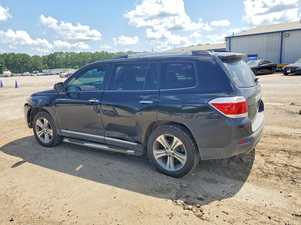 2013 Toyota Highlander მანქანა იყიდება აუქციონზე, vin: 5TDYK3EH9DS104101, აუქციონის ნომერი: 58910926