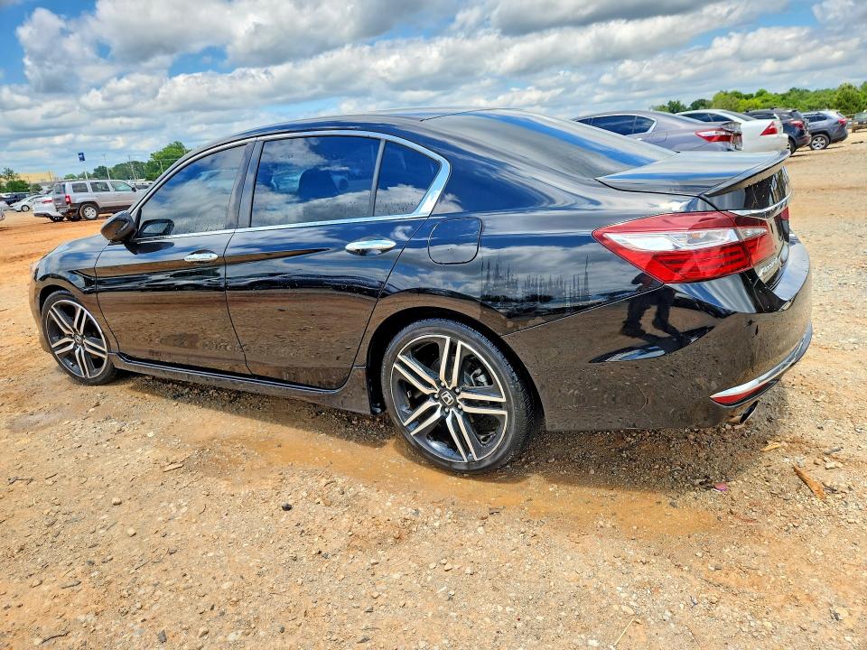 Продаж на аукціоні авто 2017 Honda Accord, vin: 1HGCR2F1XHA069784, номер лоту: 58303246