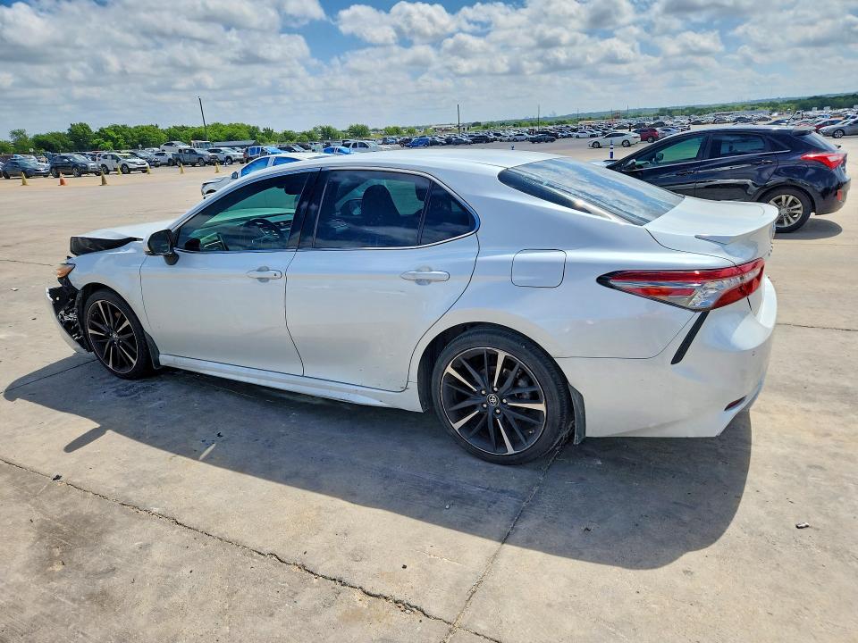 Продажа на аукционе авто 2018 Toyota Camry, vin: 4T1B61HK3JU038105, номер лота: 57177576
