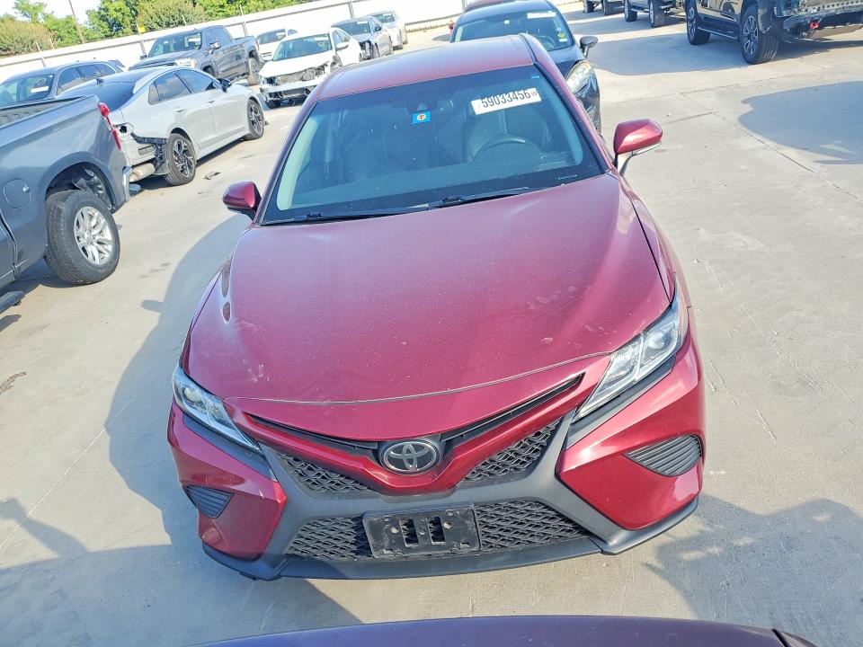 Продаж на аукціоні авто 2018 Toyota Camry, vin: 4T1B11HK1JU510879, номер лоту: 59033456