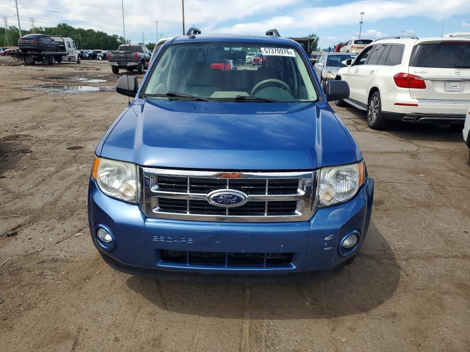 2010 Ford Escape მანქანა იყიდება აუქციონზე, vin: 1FMCU9DG0AKB52472, აუქციონის ნომერი: 57370976