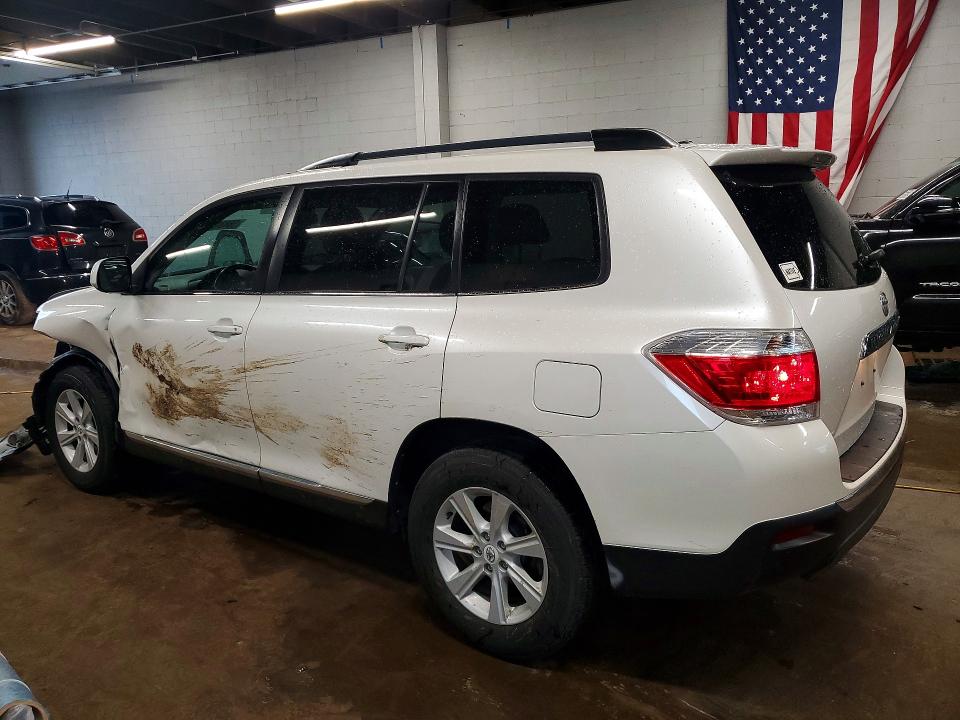 56831896 :رقم المزاد ، 5TDBK3EH5CS141134 vin ، 2012 Toyota Highlander مزاد بيع