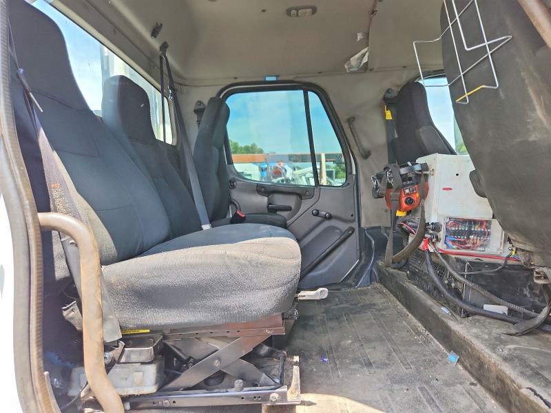 2013 Freightliner M2 მანქანა იყიდება აუქციონზე, vin: 1FVHC3BS2DHFA4747, აუქციონის ნომერი: 53832486