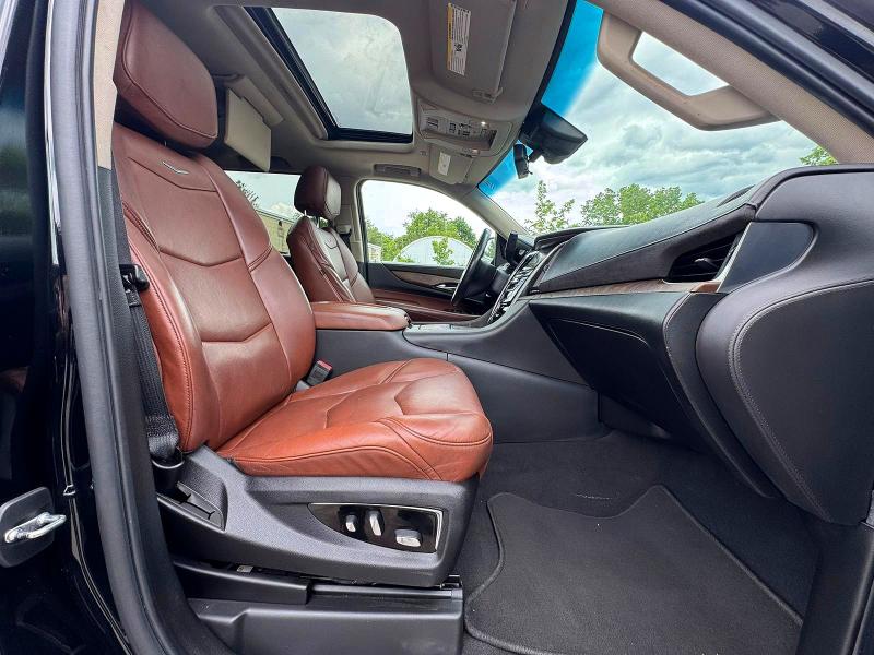 2019 Cadillac Escalade მანქანა იყიდება აუქციონზე, vin: 1GYS4JKJ4KR316437, აუქციონის ნომერი: 56213276