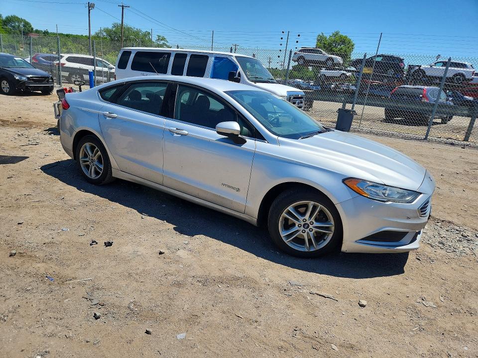 Продажа на аукционе авто 2018 Ford Fusion, vin: 3FA6P0LUXJR116091, номер лота: 55974786