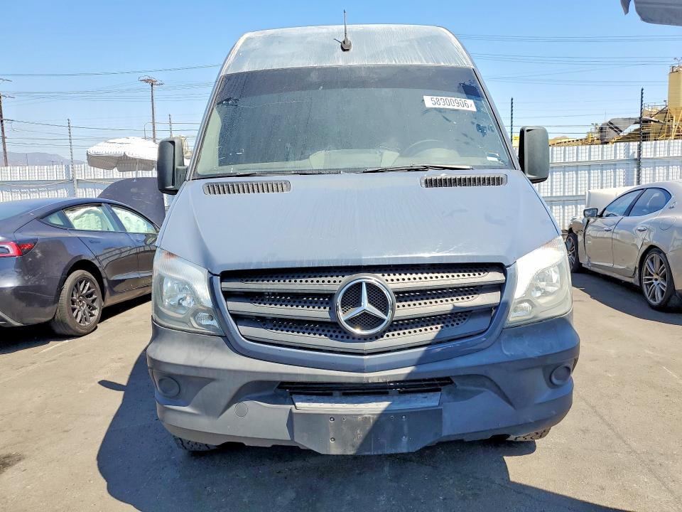 2018 Mercedes-benz Sprinter მანქანა იყიდება აუქციონზე, vin: WD3PE7CD1JP622584, აუქციონის ნომერი: 58900906